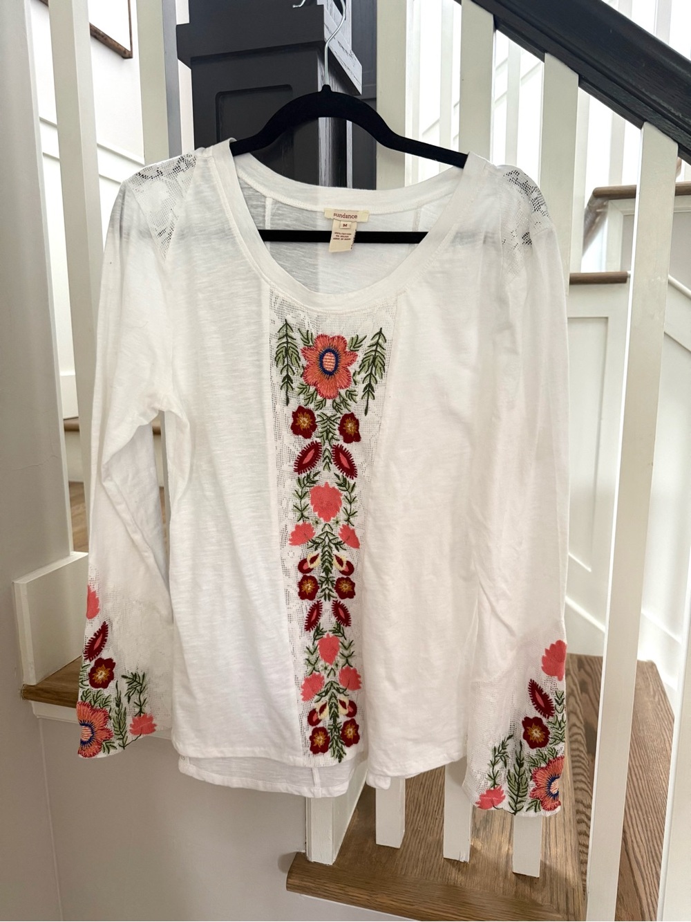 Sundance White Embroidered Long-Sleeve Top with Floral Detail